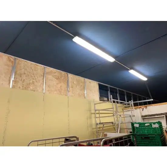Plaquiste, cloison coupe feu 2H en plaque de plâtre type BA 25 S pour séparation surface de vente et réserve magasin ( local stockage ) à Vitrolles 13127.